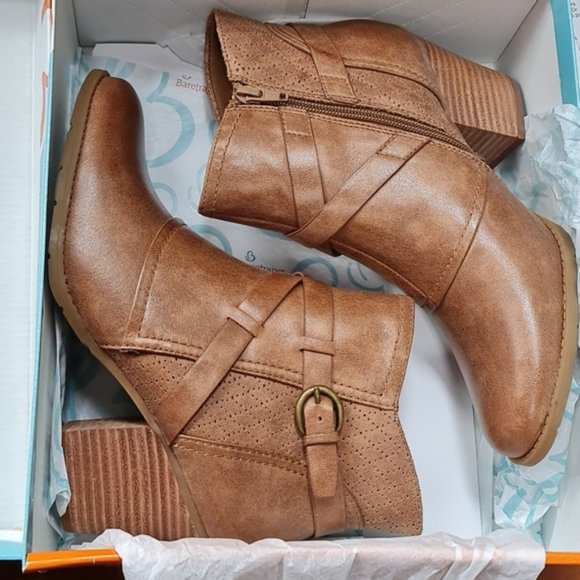 BareTraps Launa Women's Ankle Boot - Picture 7 of 7